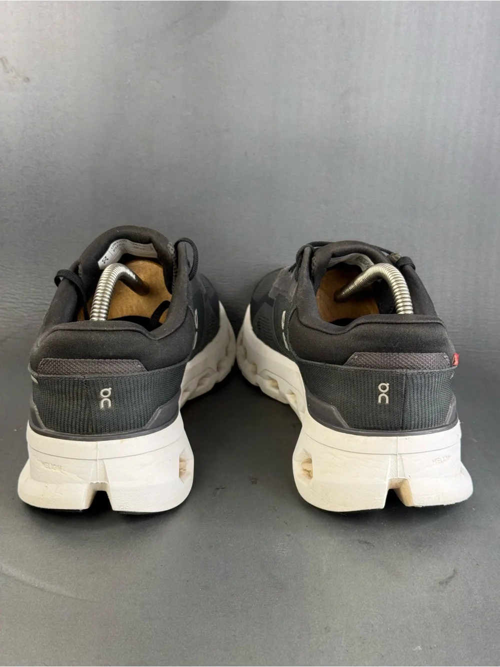 On Running Cloudrunner 2 Eclipse/Black athletic sneaker shoe men’s size 10